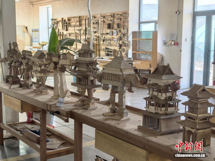 榫卯飞檐“变身”机甲模型 山西古建寻“年轻化”表达