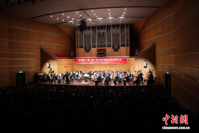 BRLC在杭州举行新年音乐会 庆成员数破百