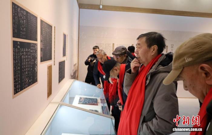 太原双塔博物馆举办宝贤堂拓本展