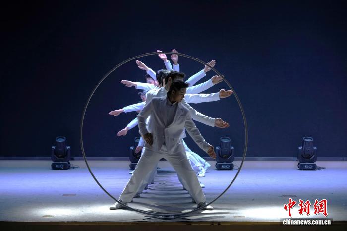 中国杂技团《时间·地圈》获“IDOL-2026”国际马戏艺术