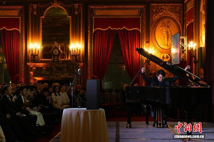 郎朗：希望音乐和教育为和平作更大贡献