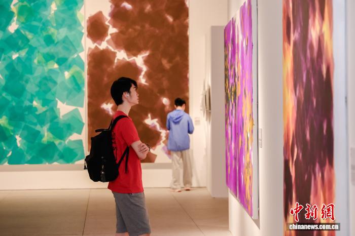 桑火尧个展亮相浦东美术馆 展出52件新作