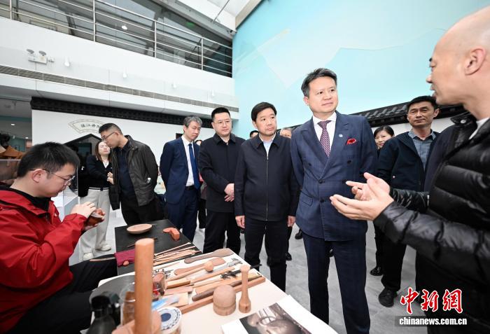 中国民间文艺版权成果展在北京前门开展