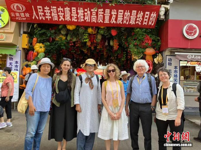 作家半夏：在野在市皆云南