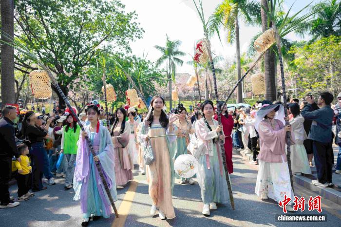 华南农业大学2026年紫荆科技文化节热闹登场