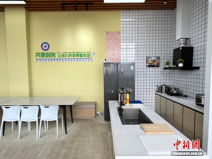 从家乡味到民族团结情：广西高校“共享厨房”的育人新探索
