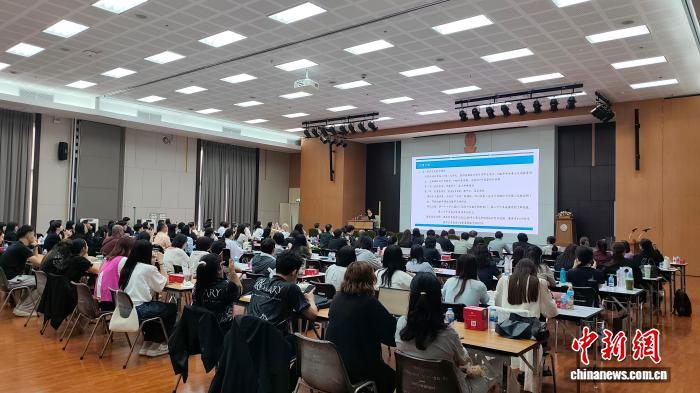 泰国国际中文教学高级研修会在曼