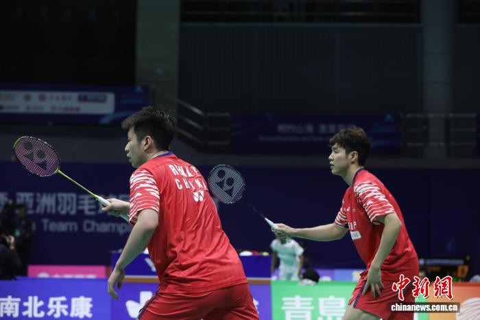 亚团赛：中国羽毛球男队击败中国