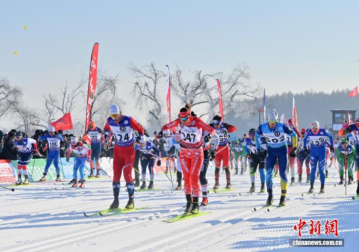 2227名中外选手长春挑战瓦萨越野滑雪赛