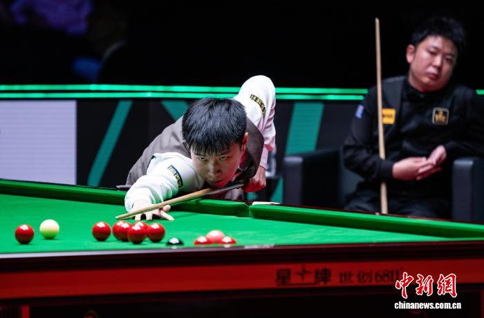 赵心童夺得斯诺克世界大奖赛冠军