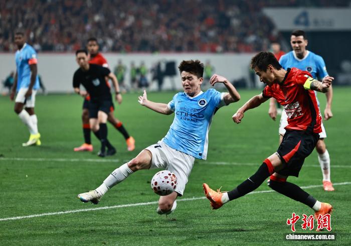 2026赛季中超联赛揭幕 成都蓉城5:1大胜深圳新鹏城