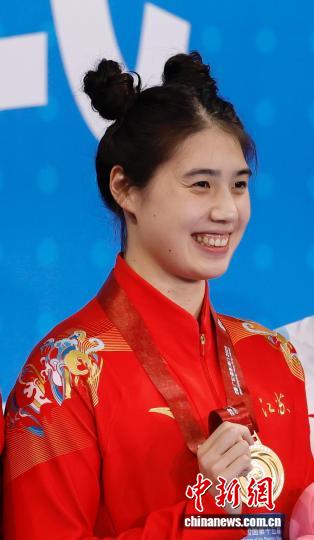 （全国两会）专访张雨霏：目标不止洛杉矶