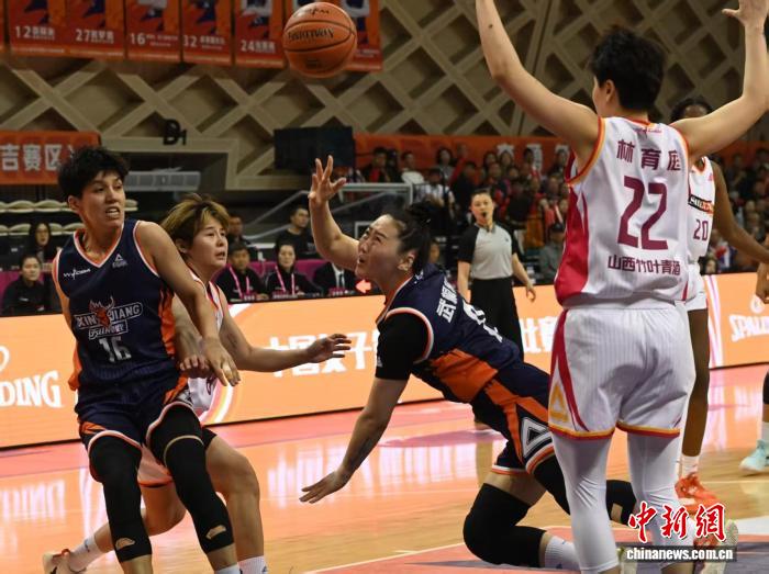 WCBA：新疆女篮获2025-2026赛季季军 本赛季重塑竞