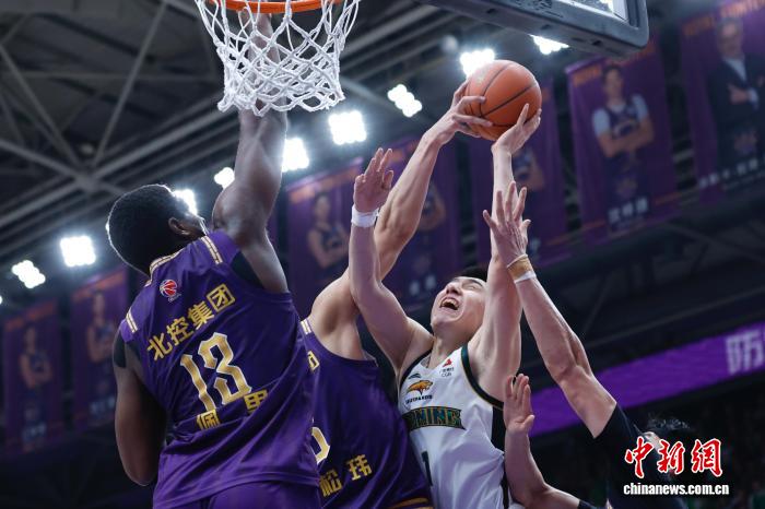 CBA常规赛：北控队主场4分险胜辽宁队止连败
