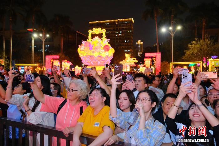 第32届“五羊杯”全国象棋冠军赛高手云集 精彩纷呈