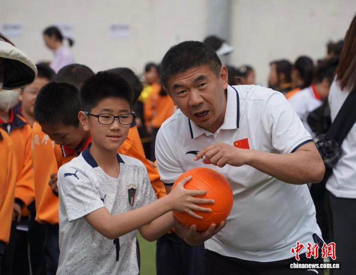 短道速滑世界冠军李佳军：每一滴拼搏的汗水都自有光芒
