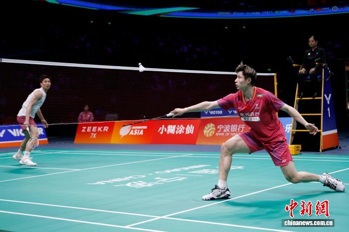 羽毛球亚锦赛：国羽女双锁定金牌