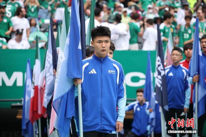 内蒙古6名学子亮相美加墨世界杯