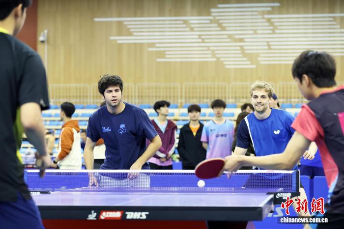 纪念“乒乓外交”友谊赛在沪举行 中美亲历