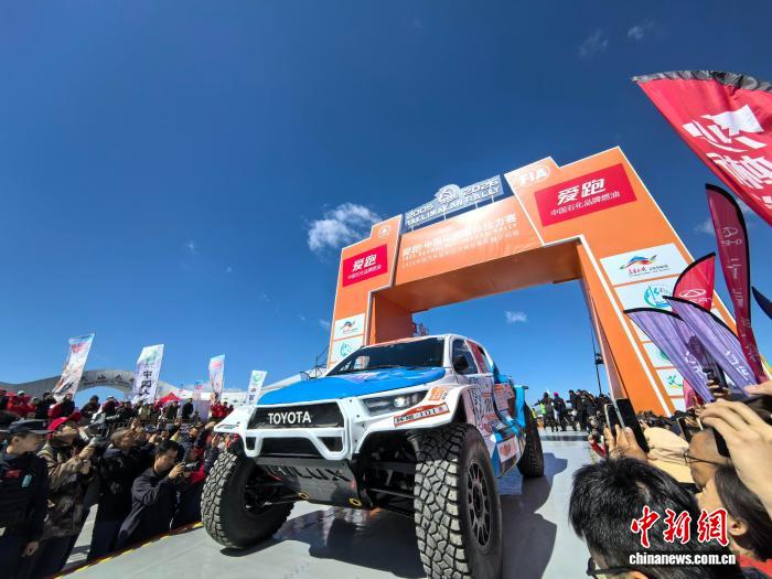 2026环塔拉力赛开赛 中外车
