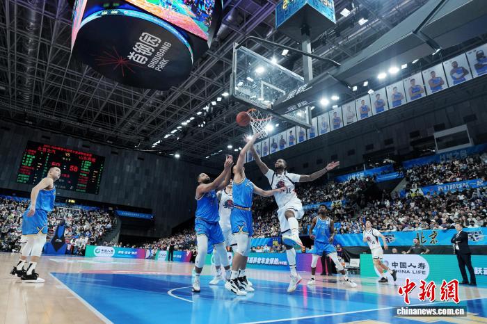 CBA常规赛：山东队客场险胜北京队收获五连胜