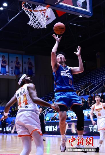 四川男篮86比91惜败江苏男篮