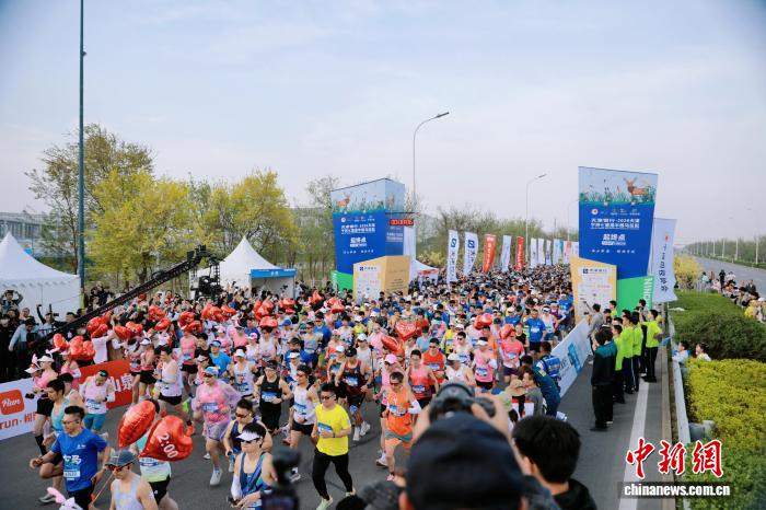 百年大集与硬核科技同频 天津春