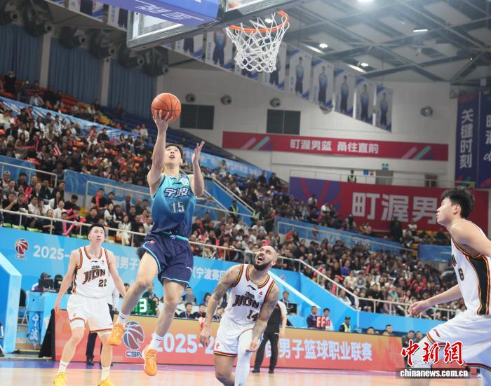 宁波男篮队史首次挺进CBA季后赛 续写篮球热土故事