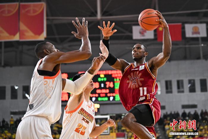 CBA常规赛第10轮：山西主场91:77力克江苏终结四连败