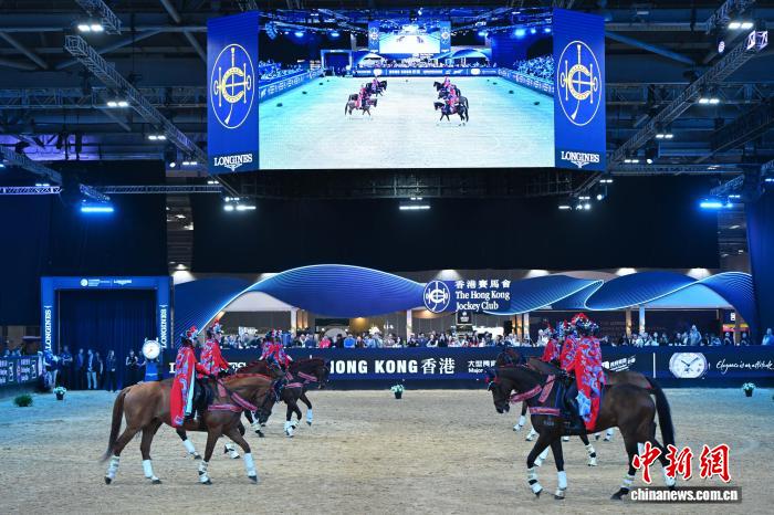 亮相浪琴香港国际马术盛典 退役赛驹迎来新舞台