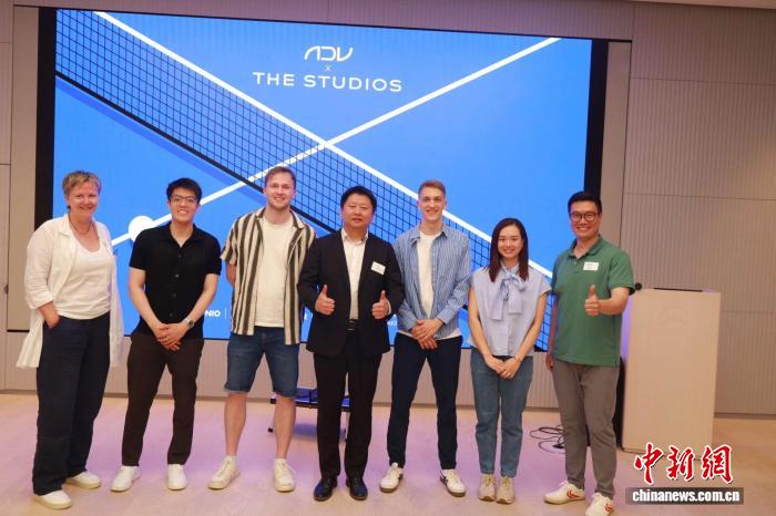 “乒乓搭台 经贸唱戏”主题路演