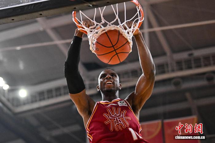 CBA常规赛：山西主场力克山东止住连败