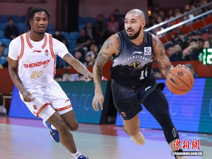 CBA常规赛：吉林男篮主场负深圳