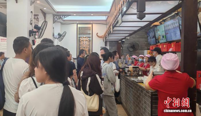 （文化中国行）百年冰泉豆浆香飘海内外：烟火乡愁  味引八方