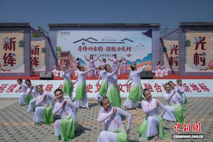 山西新绛：中国历史文化名村开启玫瑰盛会