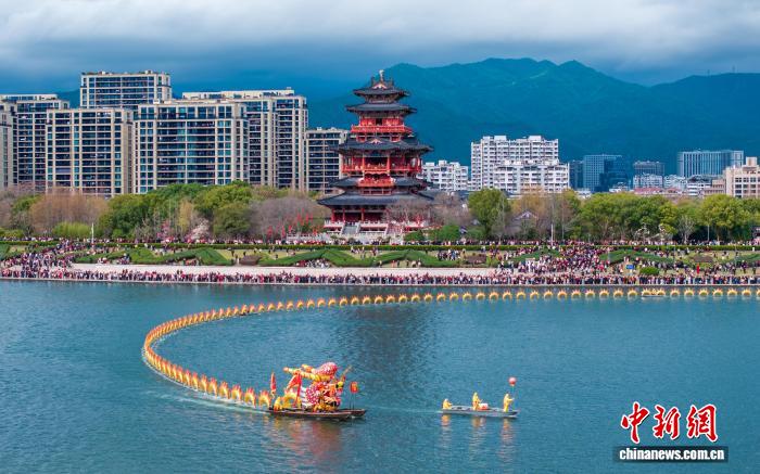 （新春走基层）一场全民共享的“寻龙之旅”，展现千年民俗魅力