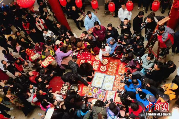 （新春走基层）做灯粑赛灯粑 江西都昌非遗闹元宵