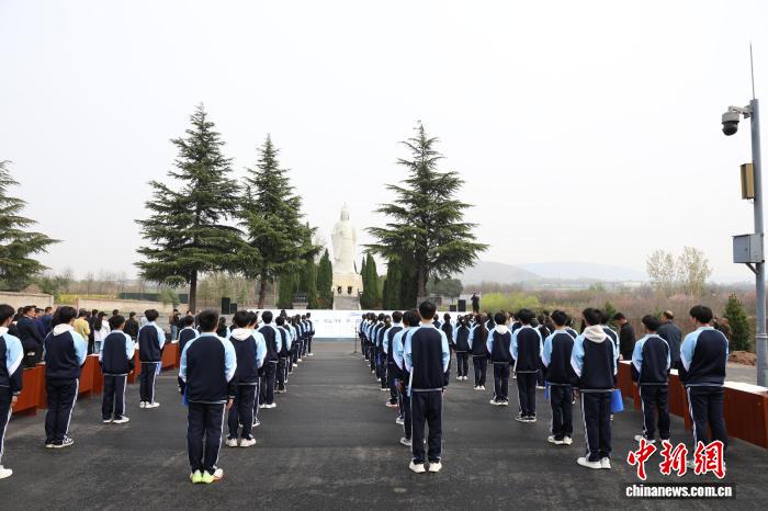 多地联动“诵读经典·缅怀先贤”主题活动 与先贤跨时空对话