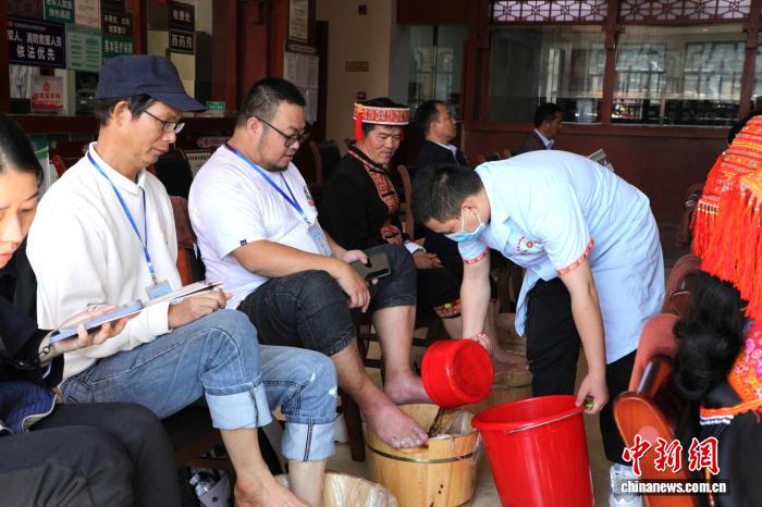 广西金秀千年瑶浴：从瑶家养生智慧变特色大健康产业