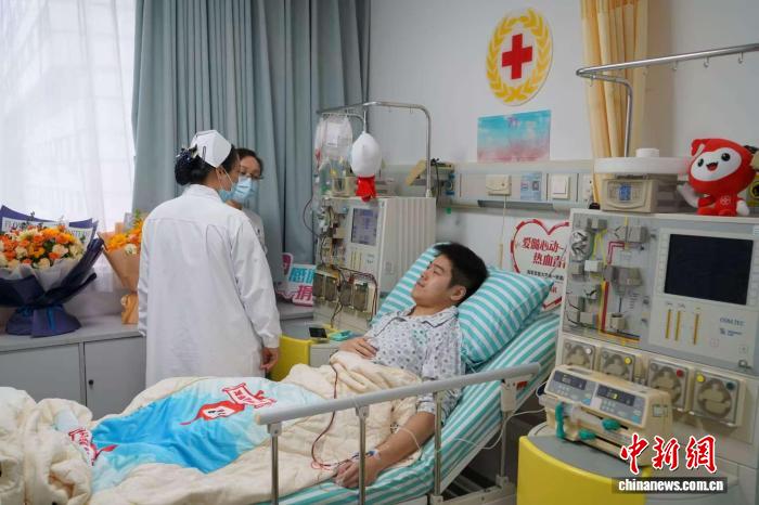 上海大学生捐献造血干细胞 为患