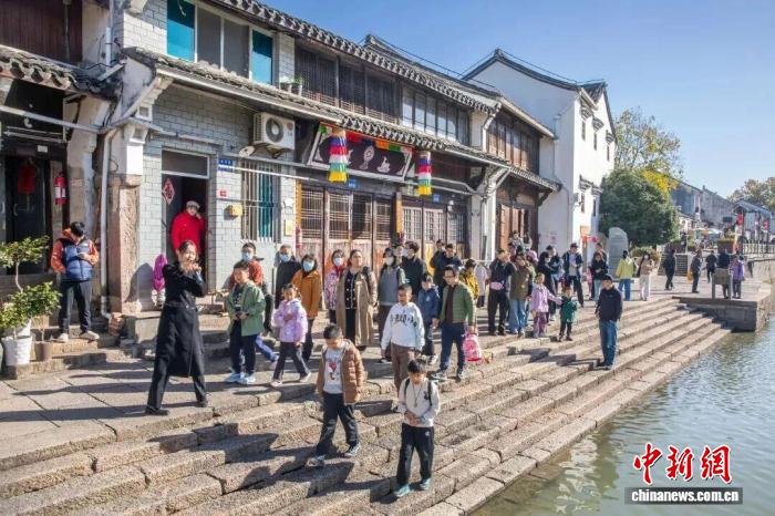 城市特写：一条路照见杭州发展三重“度”