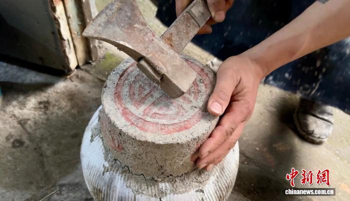 清明“唤醒”绍兴黄酒  一坛新酿万般情