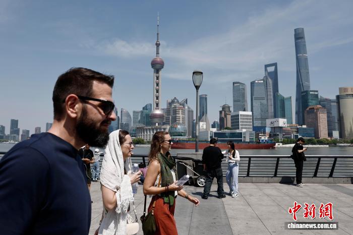 “五一”假期7.7万人次外籍旅客从上海口岸入境
