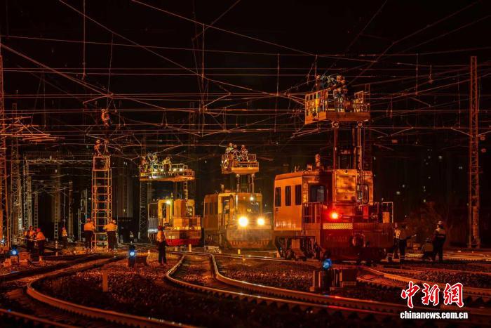 襄阳北编组站供电设备“集中修”开启