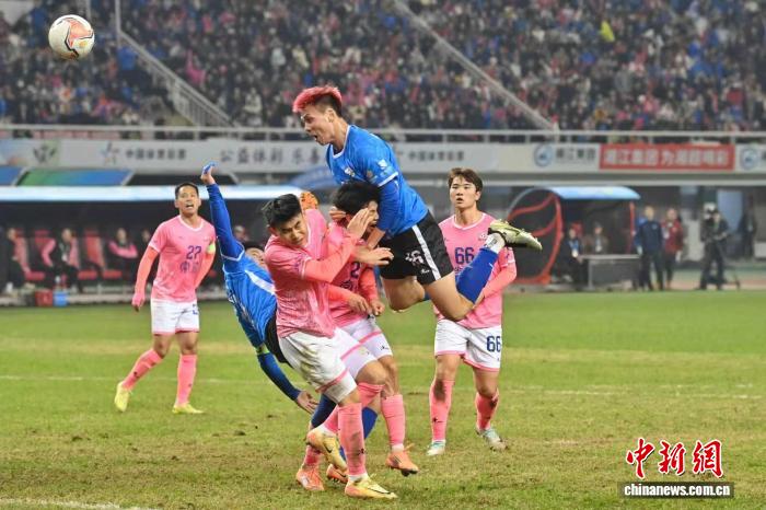 永州夺冠赠车事件于温情里见中华