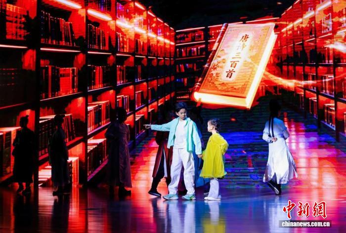 书香融入城市肌理 北京每年举办超3万场阅读活动