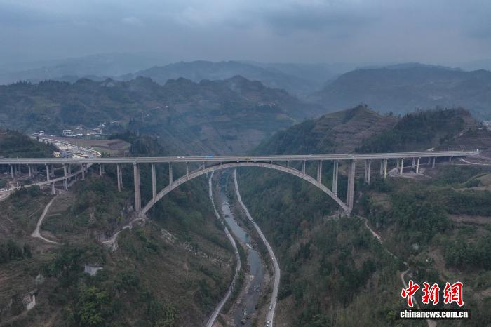 四川省2025年建成900公里高速公路