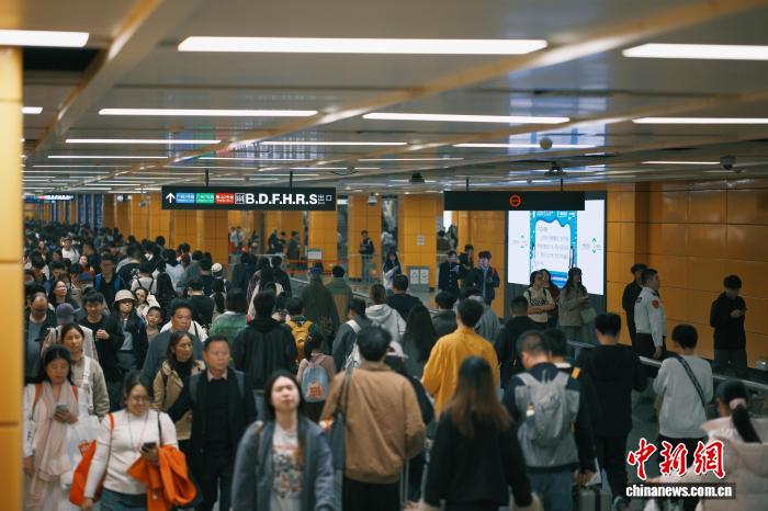 元旦假期广州地铁线网客运量31