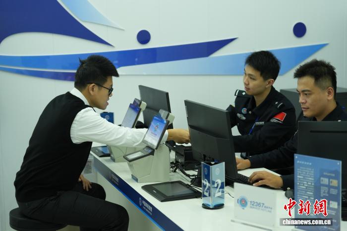 元旦假期福建口岸查验两岸往来旅客2.5万余人次