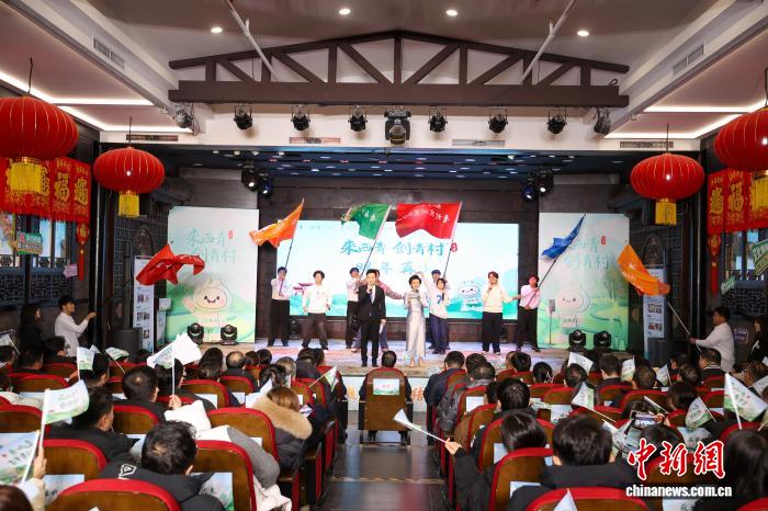 天津高校青年用直播镜头助力乡村振兴